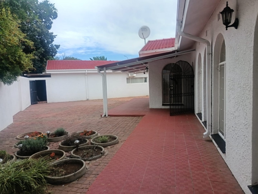 5 Bedroom Property for Sale in Royldene Northern Cape